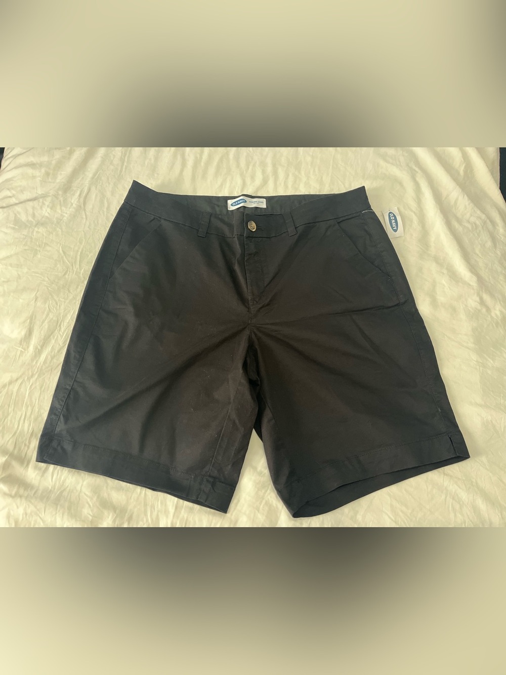 Old Navy women’s Black Flat Front Chino Shorts